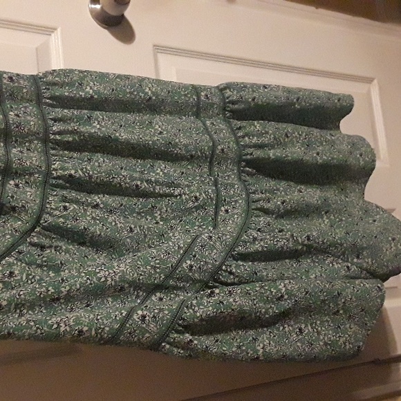 Max Studio Elbow Length Sleeve Print Tiered Maxi Dress ditsy floral Green White - Picture 13 of 17